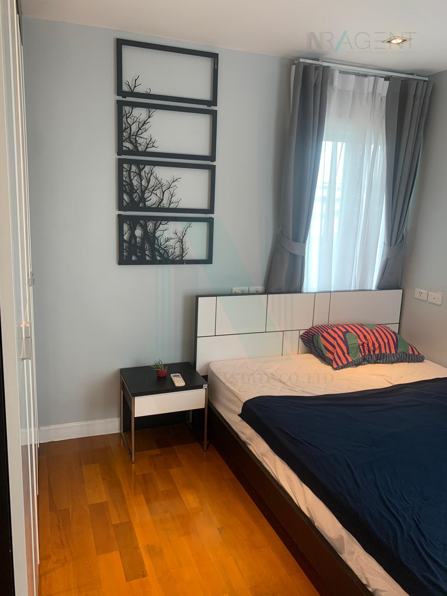 Sixth slide