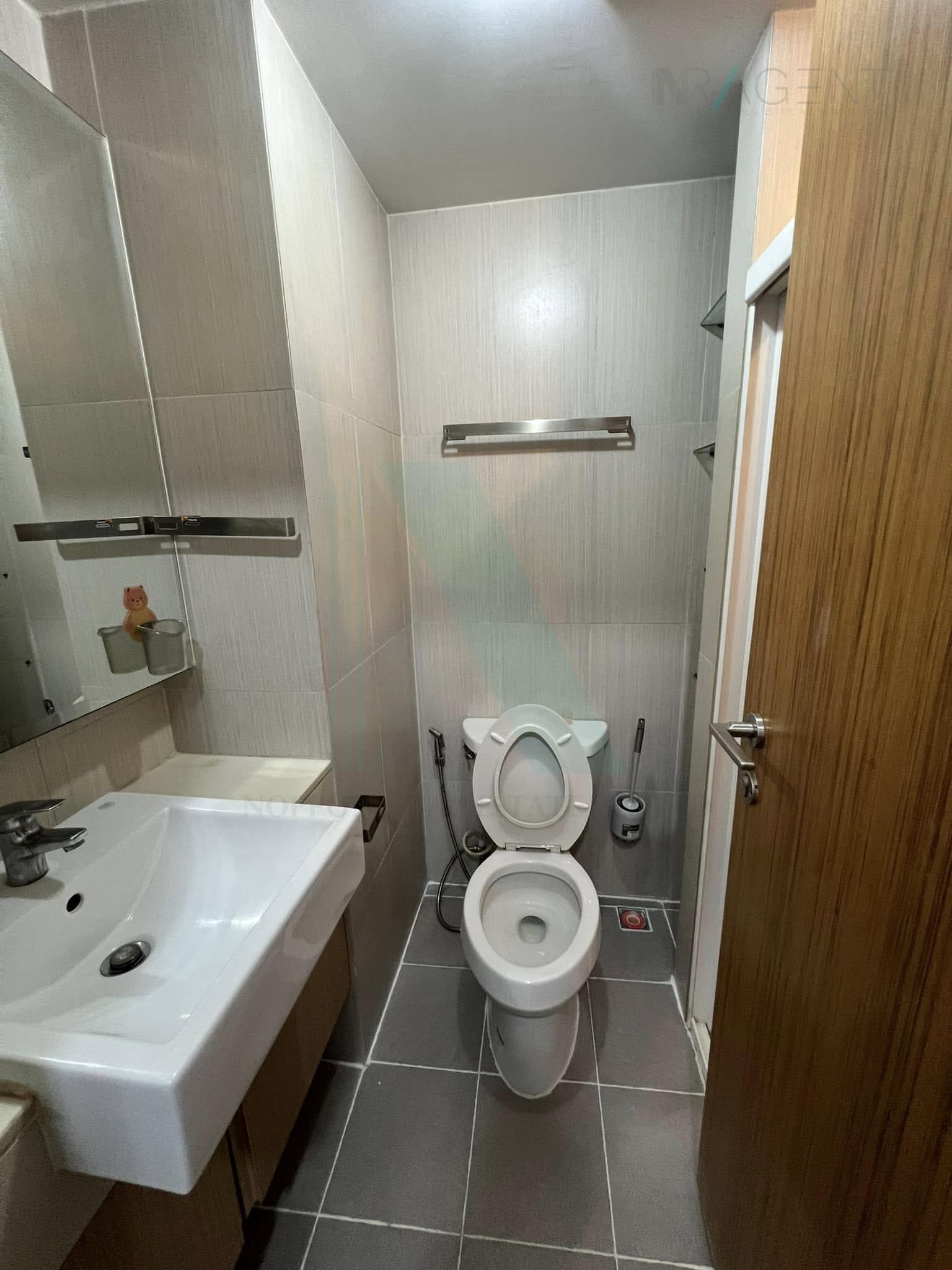 Seventh slide
