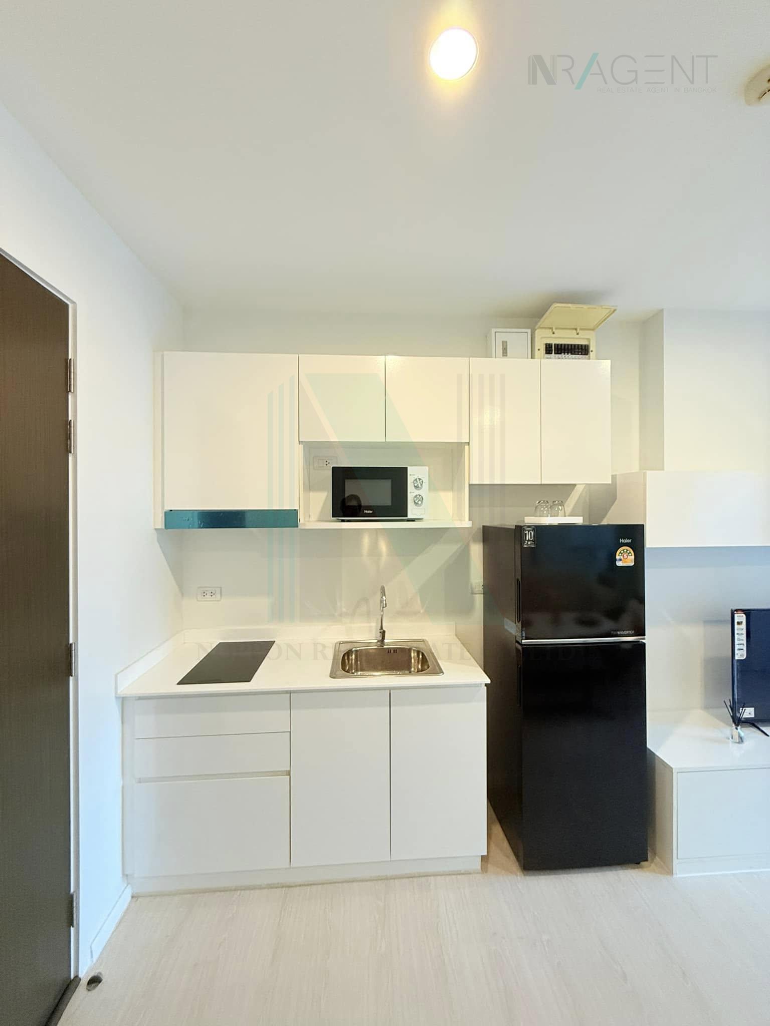 Eeigth slide