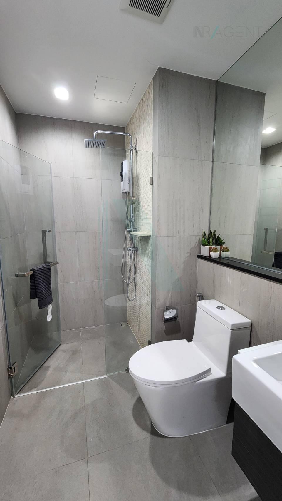Eeigth slide