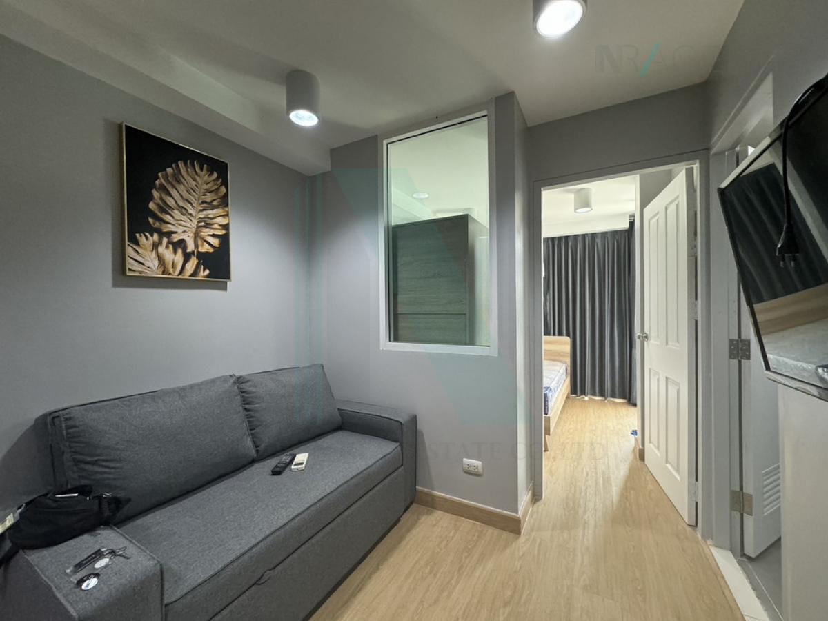 Fifth slide
