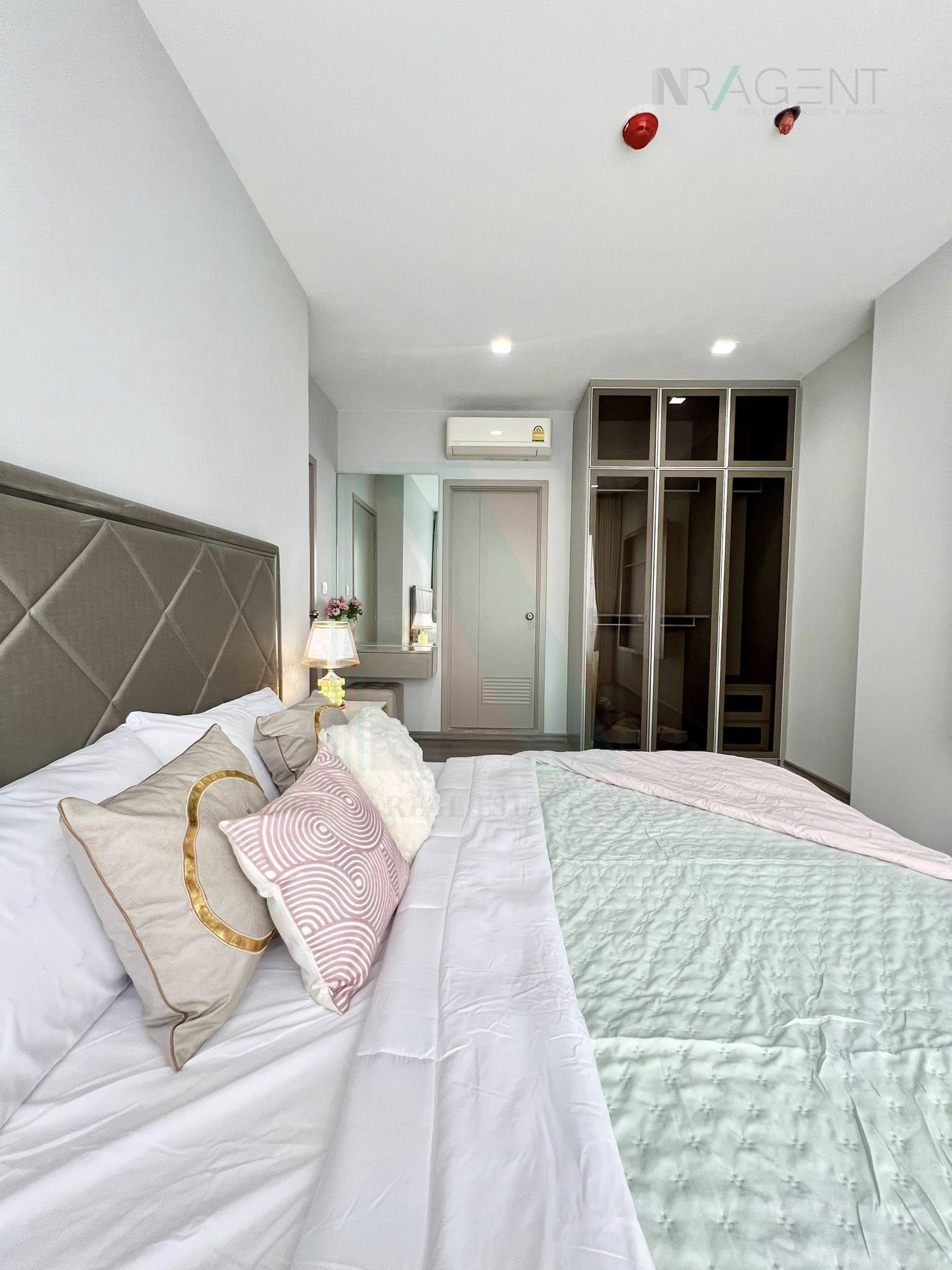 Fifth slide
