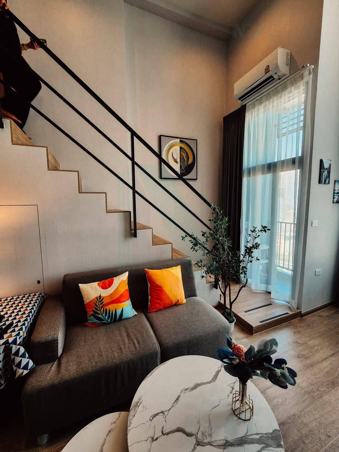 Sixth slide