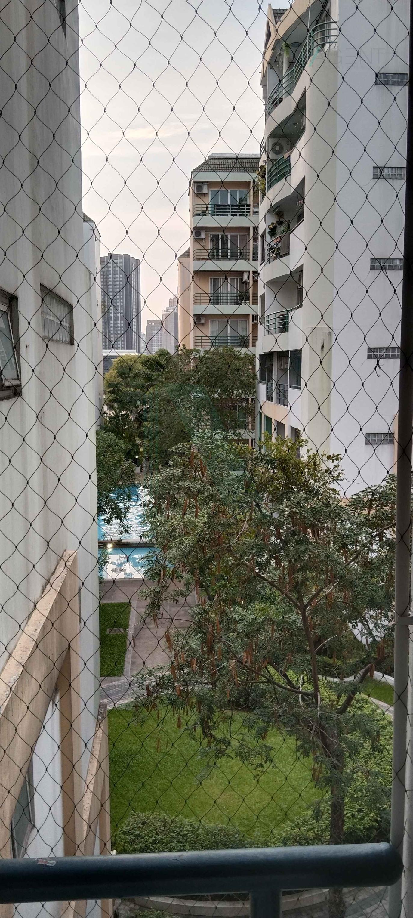 Forth slide