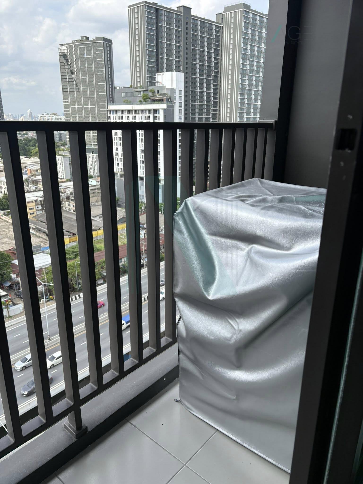 Eeigth slide