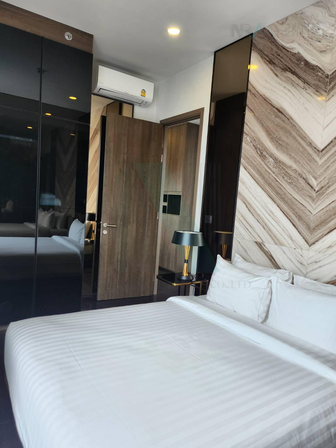 Forth slide