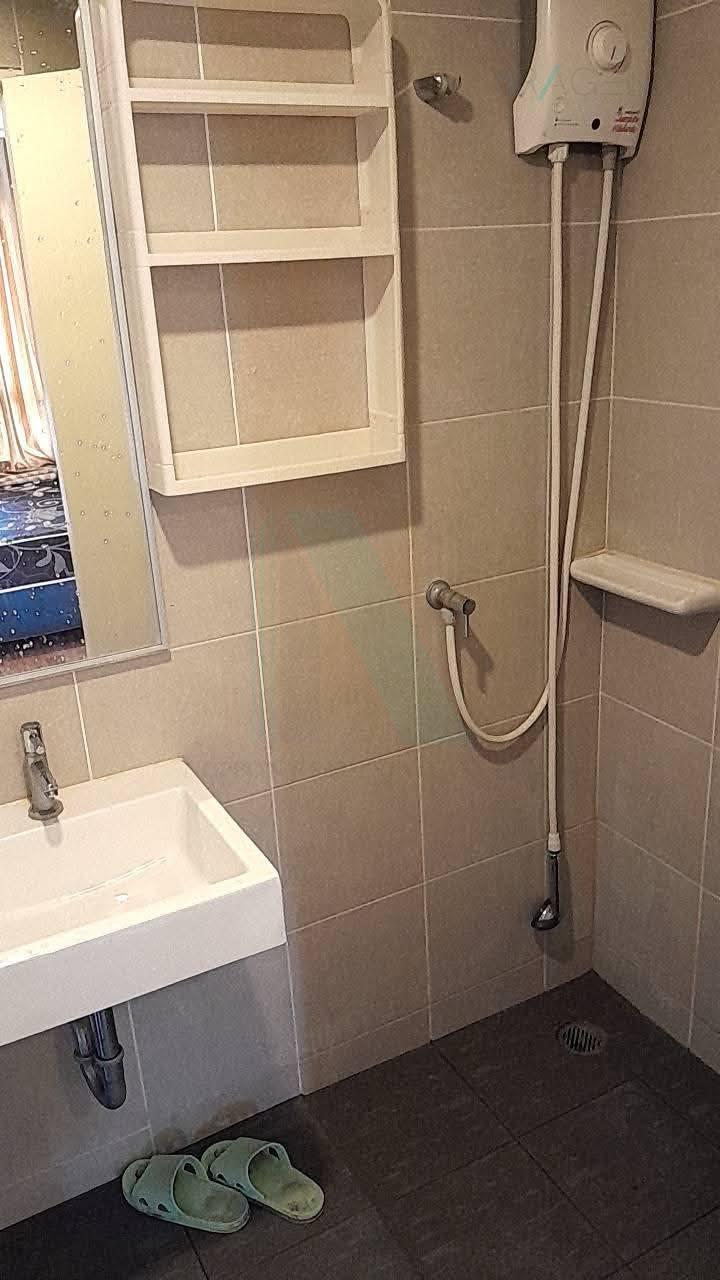 Eeigth slide