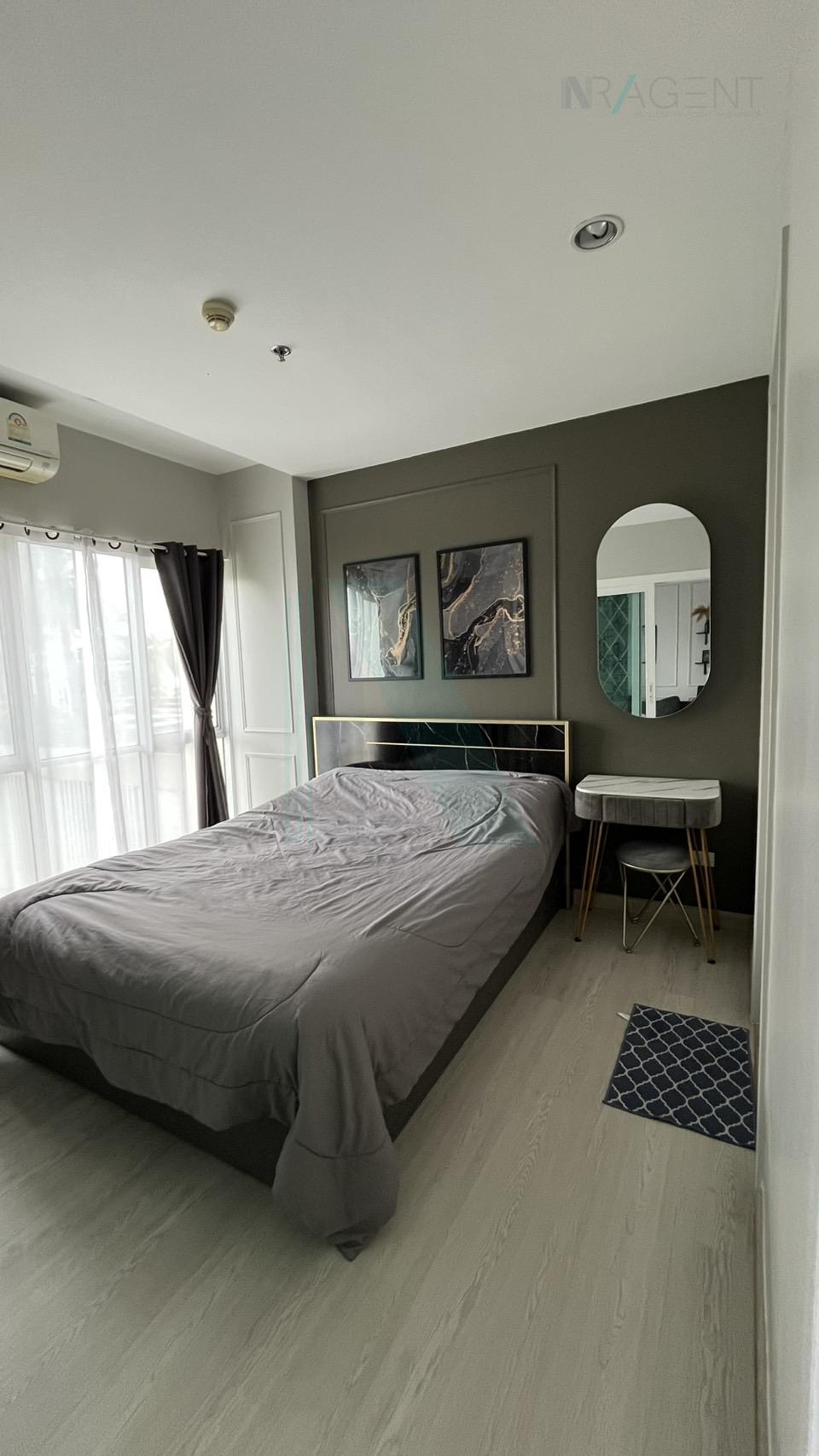 Seventh slide