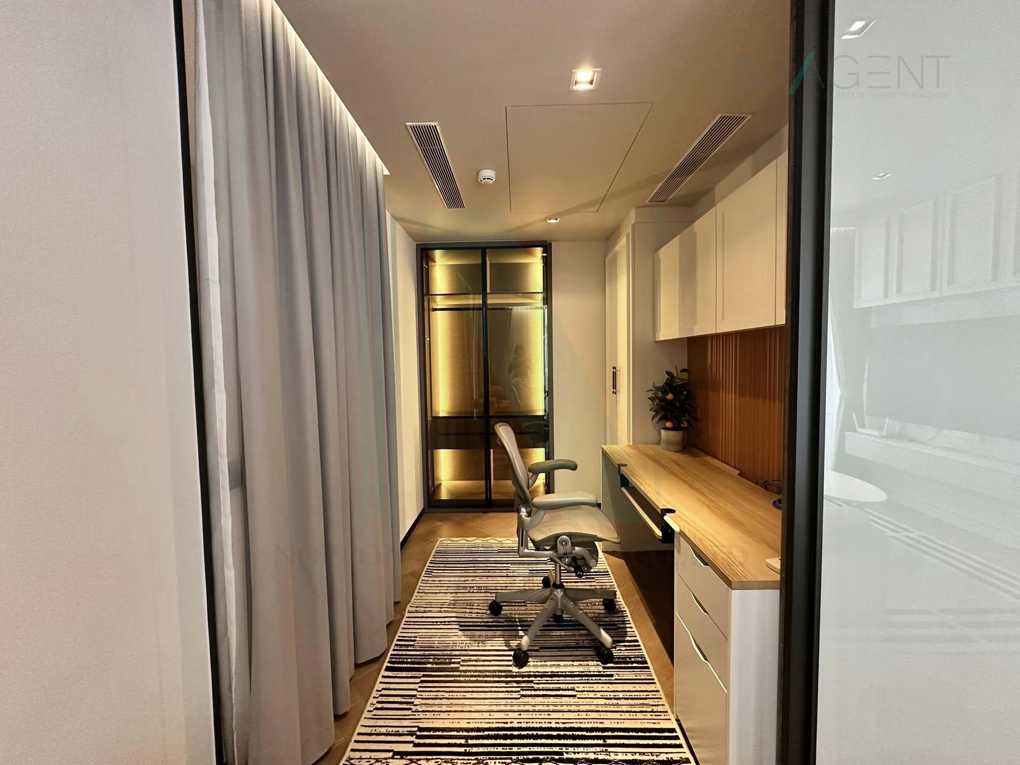 Forth slide