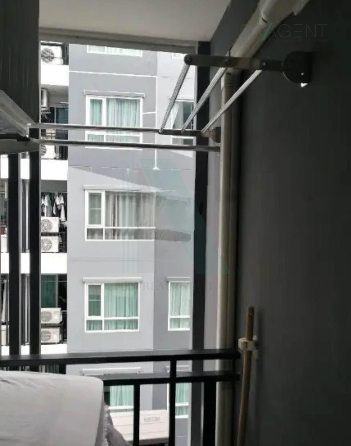 Eeigth slide