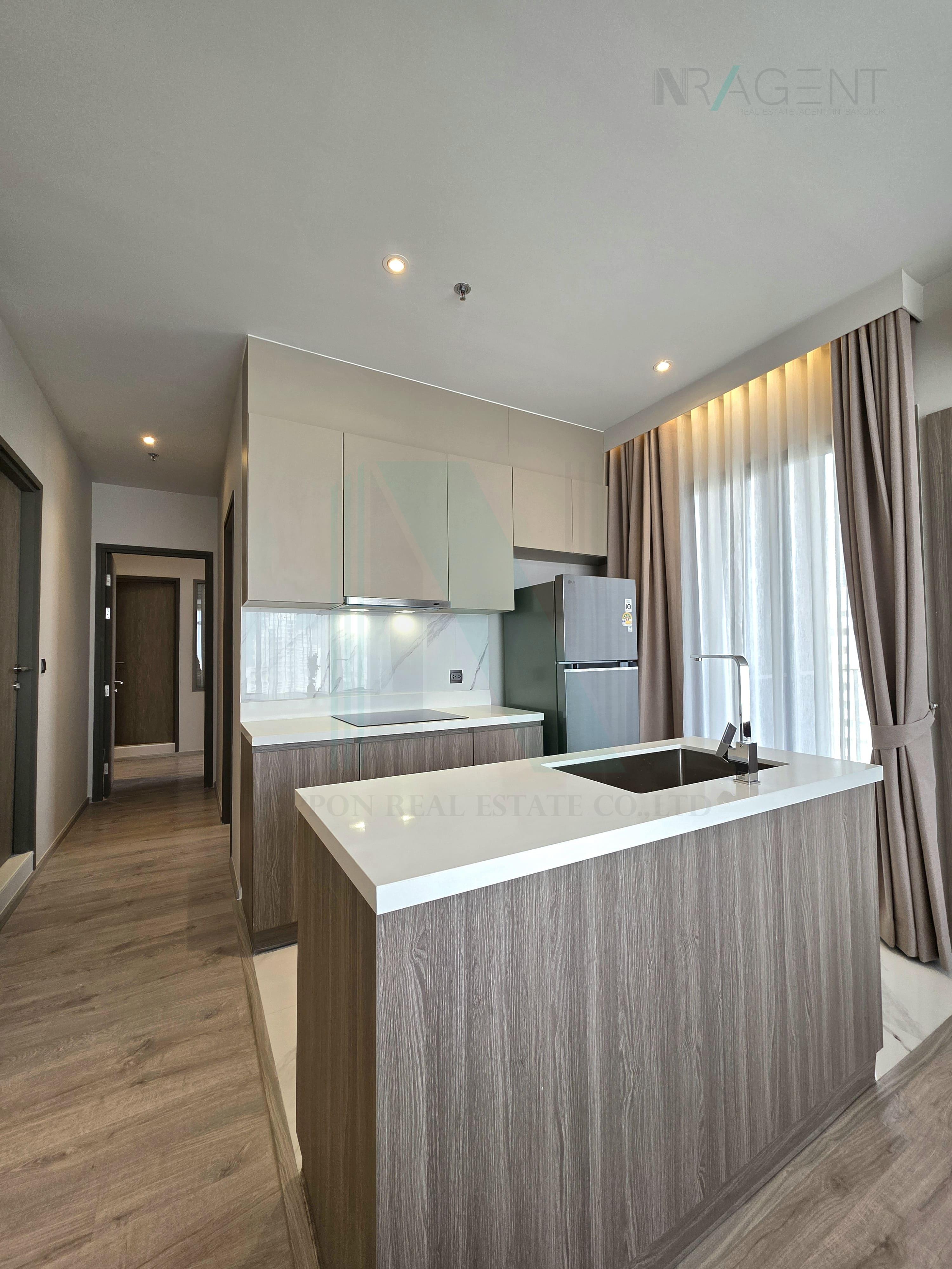 Eeigth slide