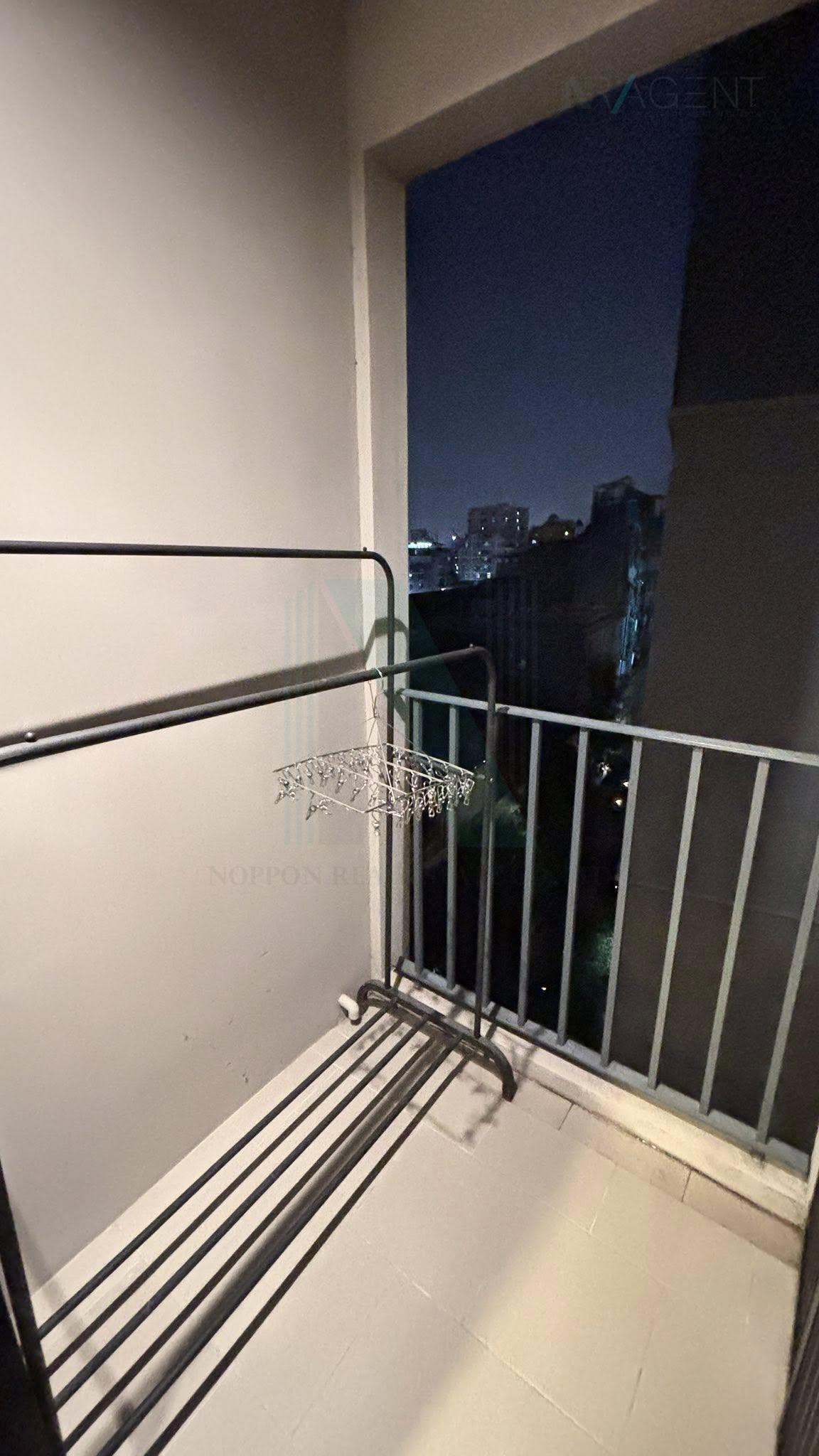 Eeigth slide