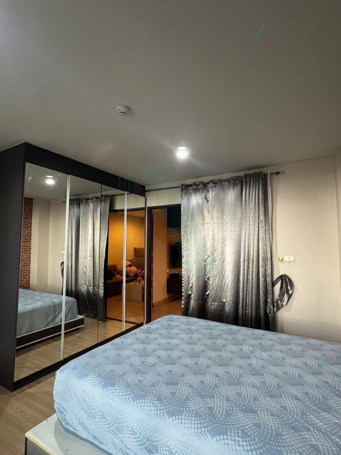 Forth slide
