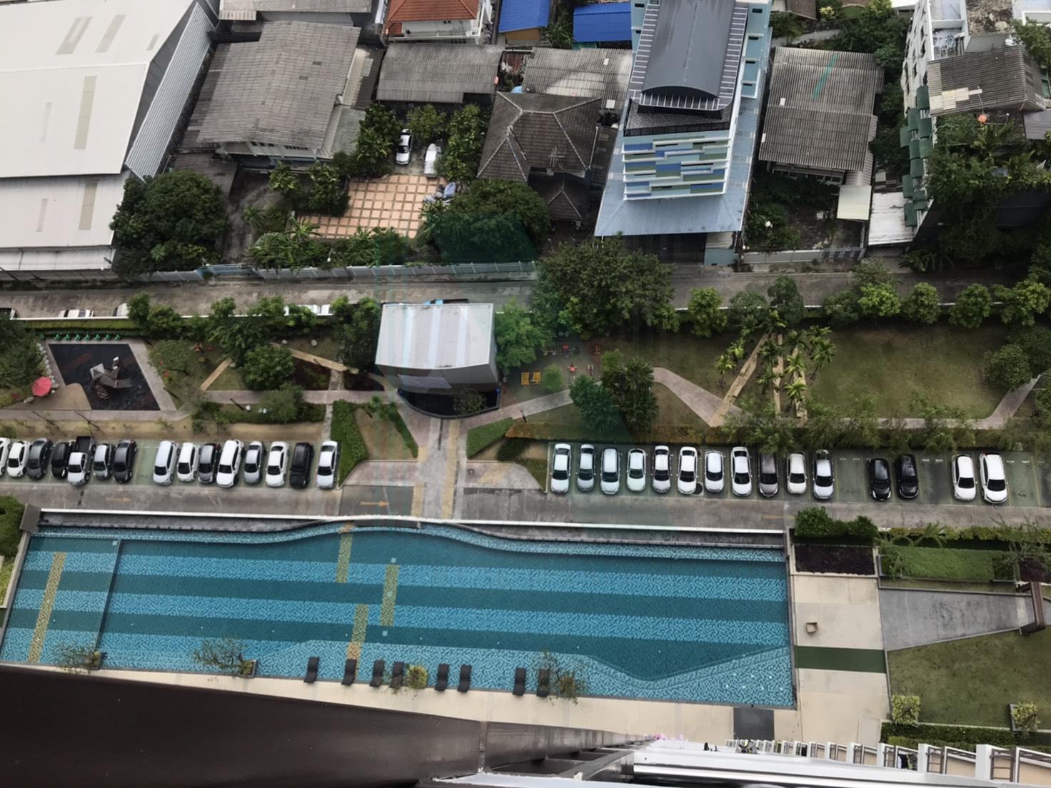 Eeigth slide