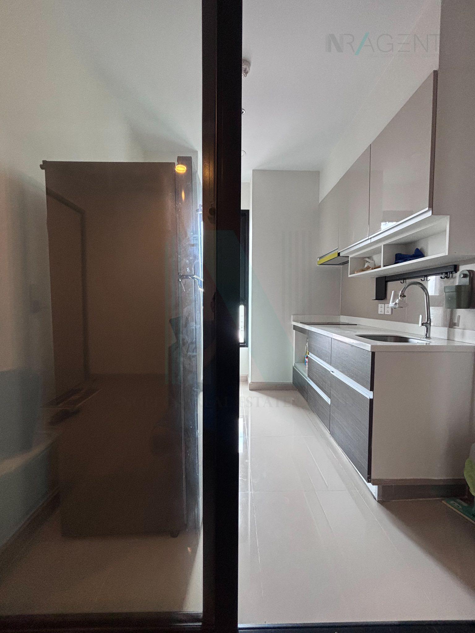Fifth slide