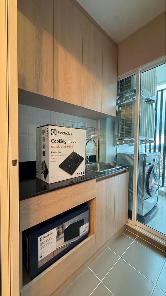 Fifth slide