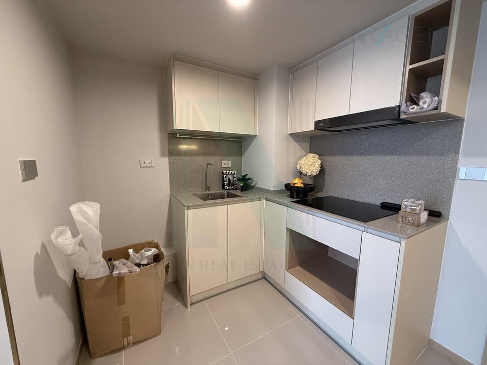 Seventh slide