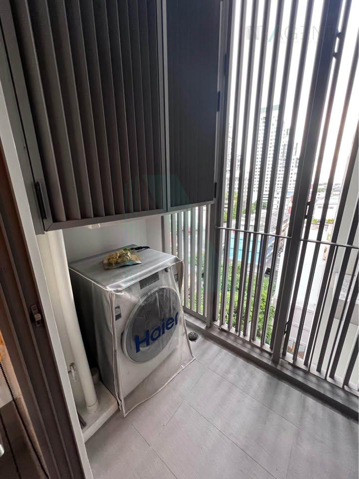 Seventh slide