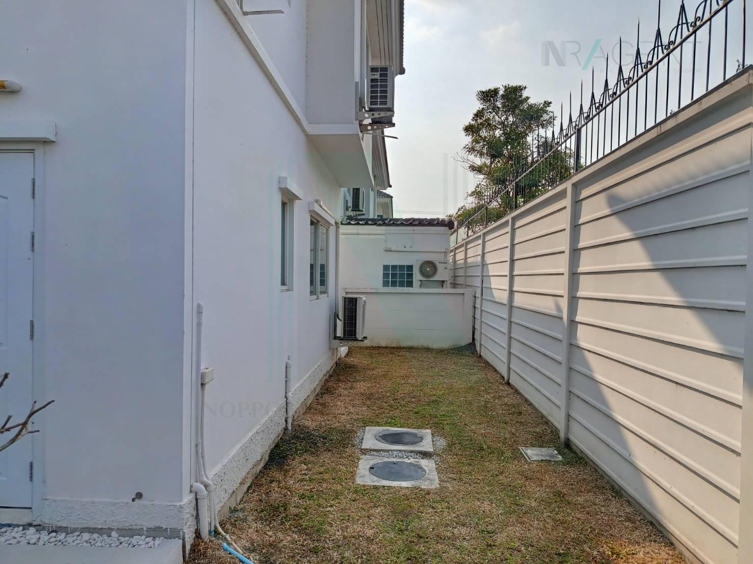 Eeigth slide
