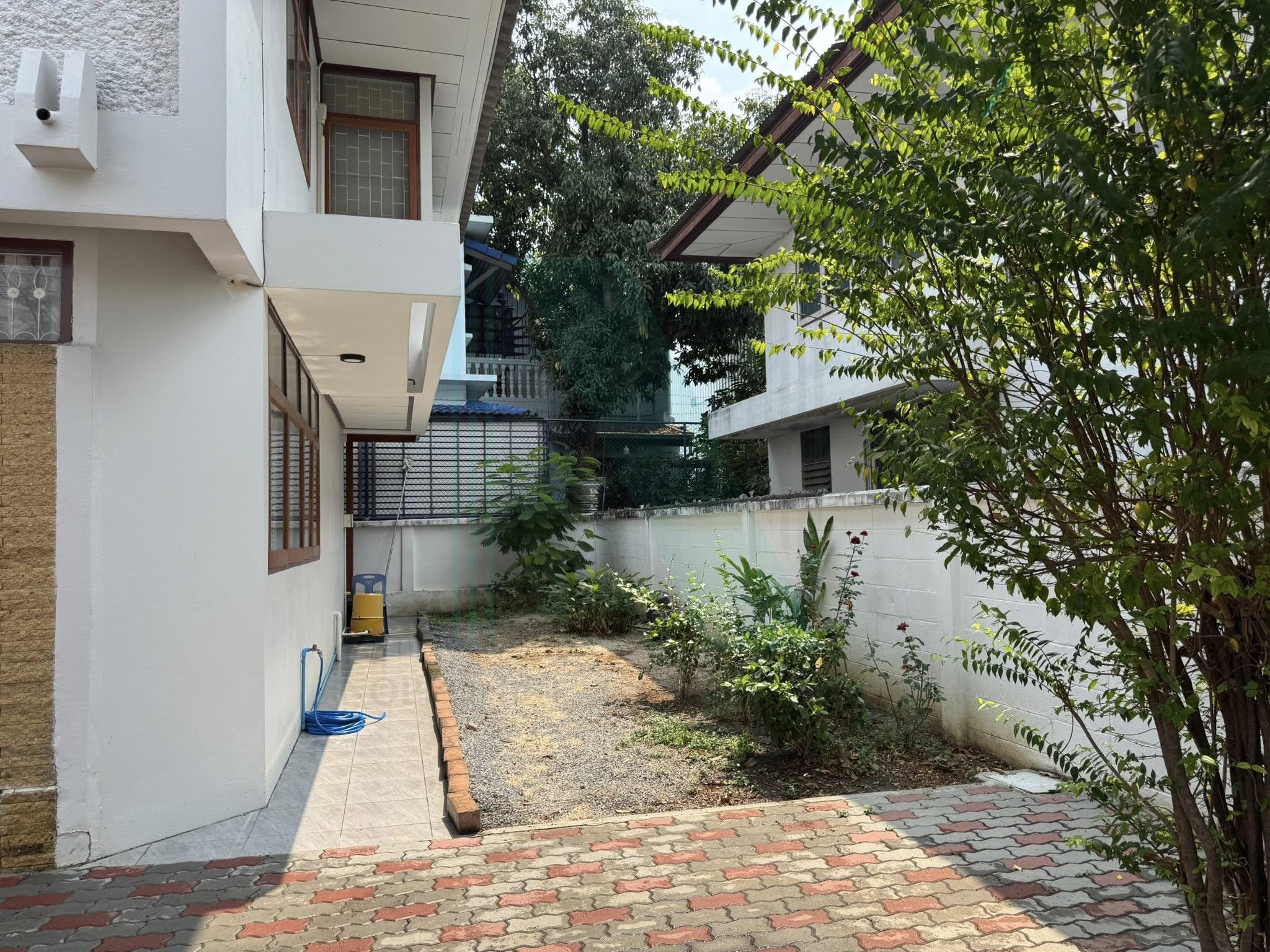 Eeigth slide