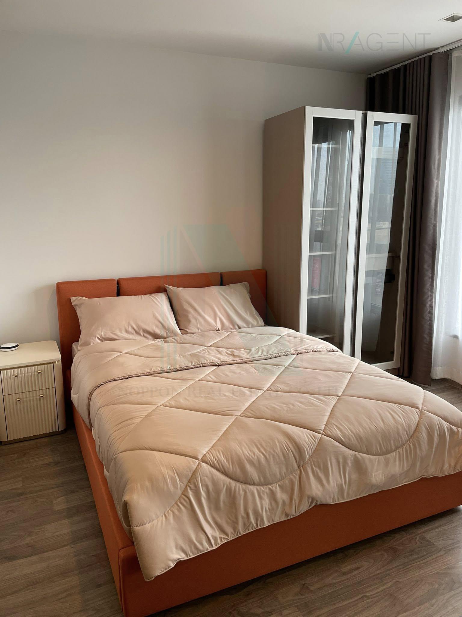 Seventh slide