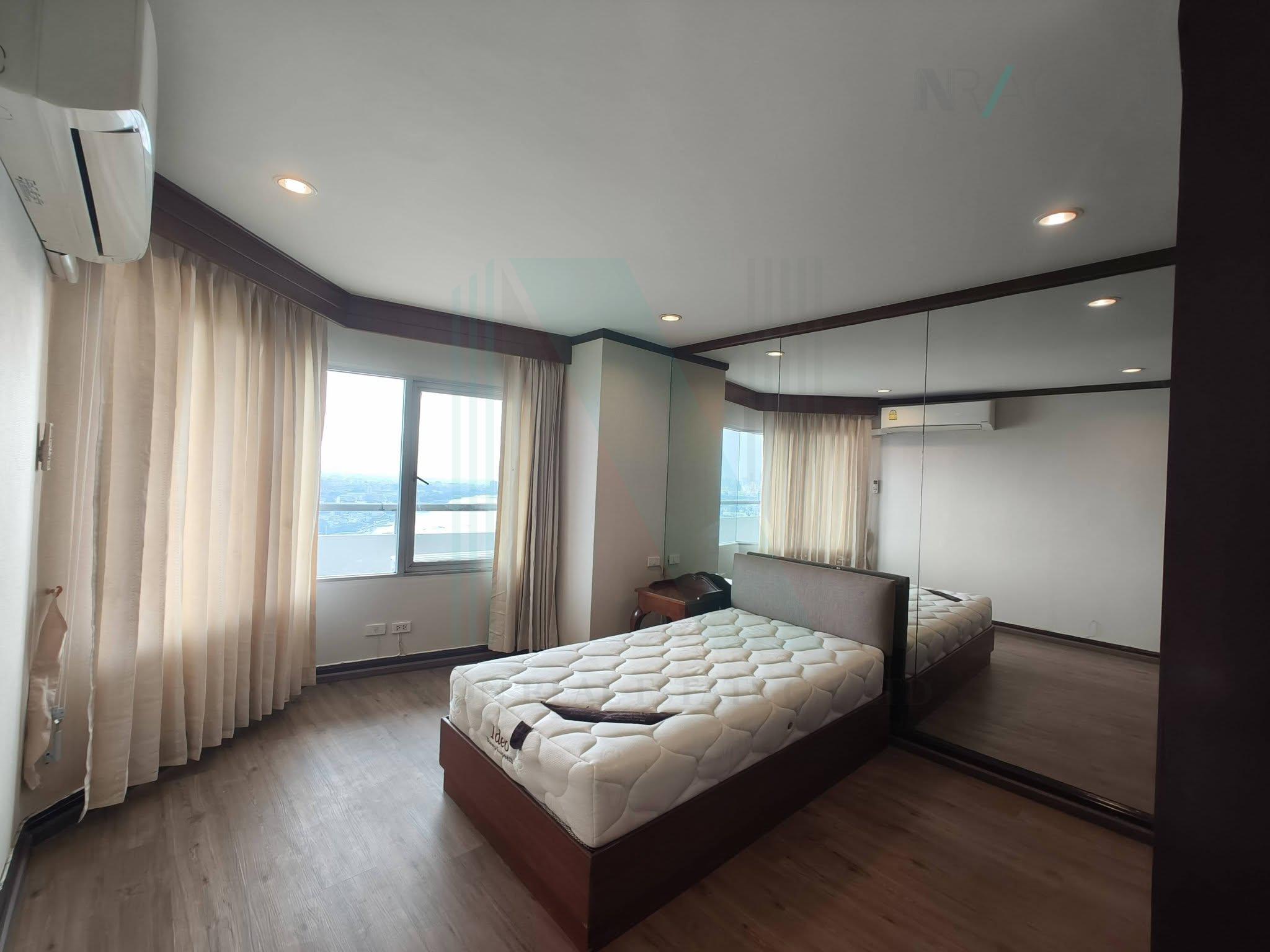 Forth slide
