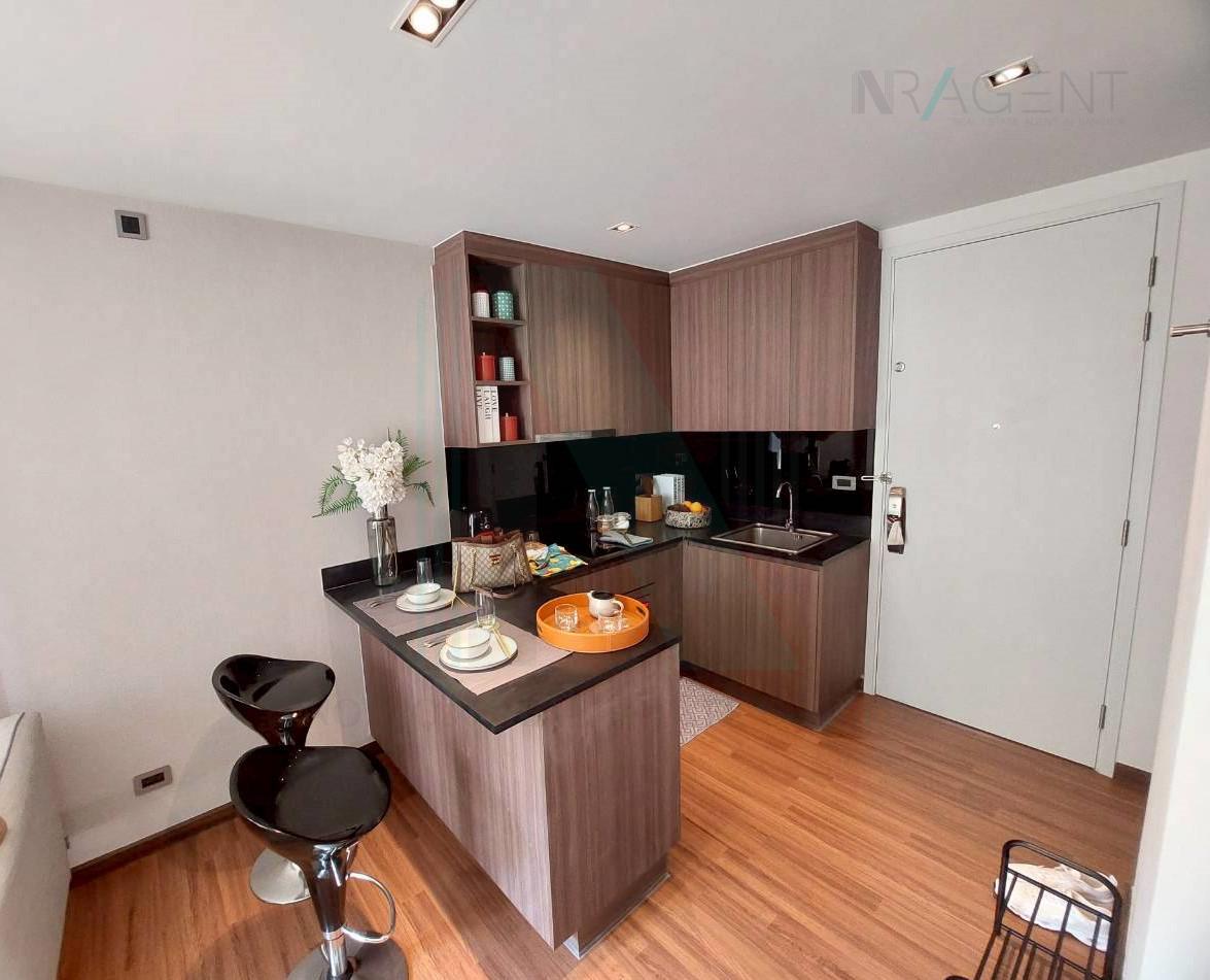 Seventh slide