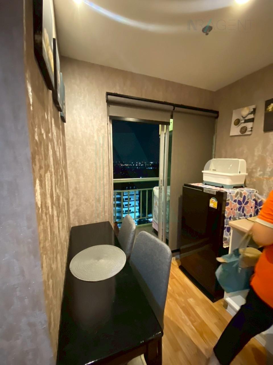 Eeigth slide