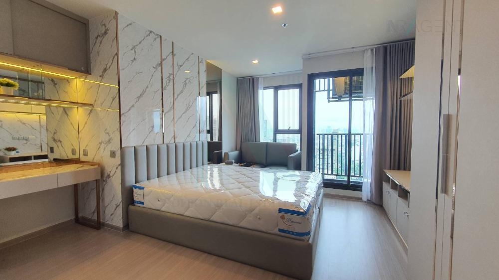 LivingInfo.io | ให้เช่า LIFE LADPRAO สตูดิโอ